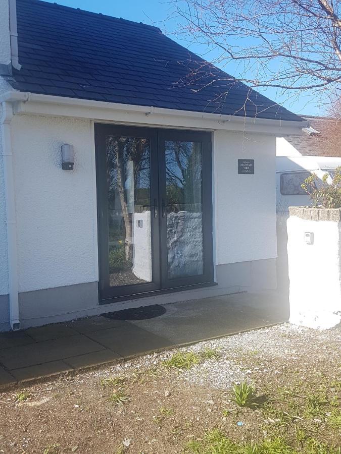Mountain View Apartment - Short Drive To Beaches Bryngwran Exterior foto